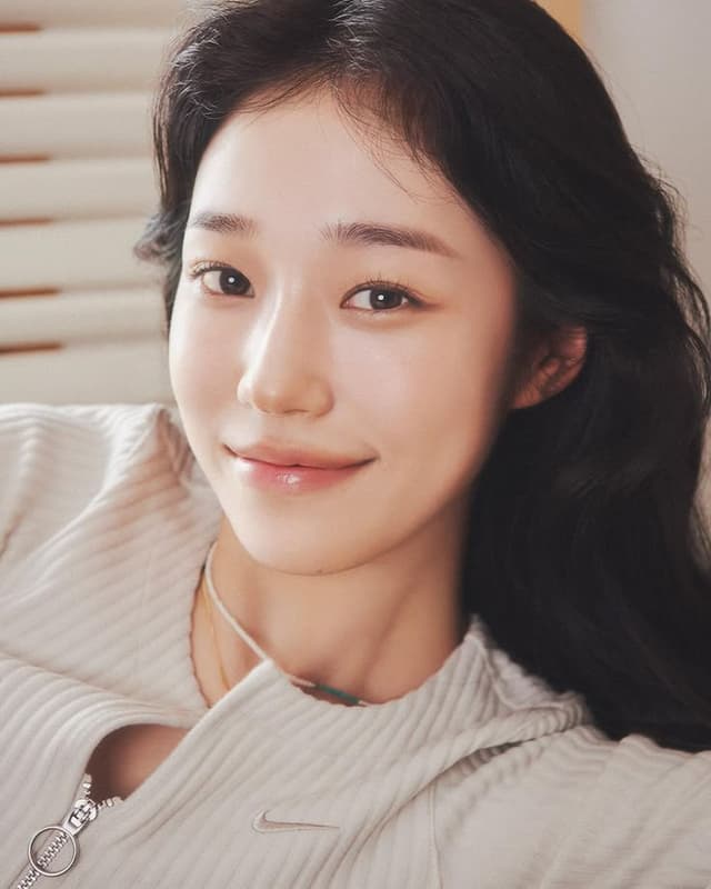 노윤서