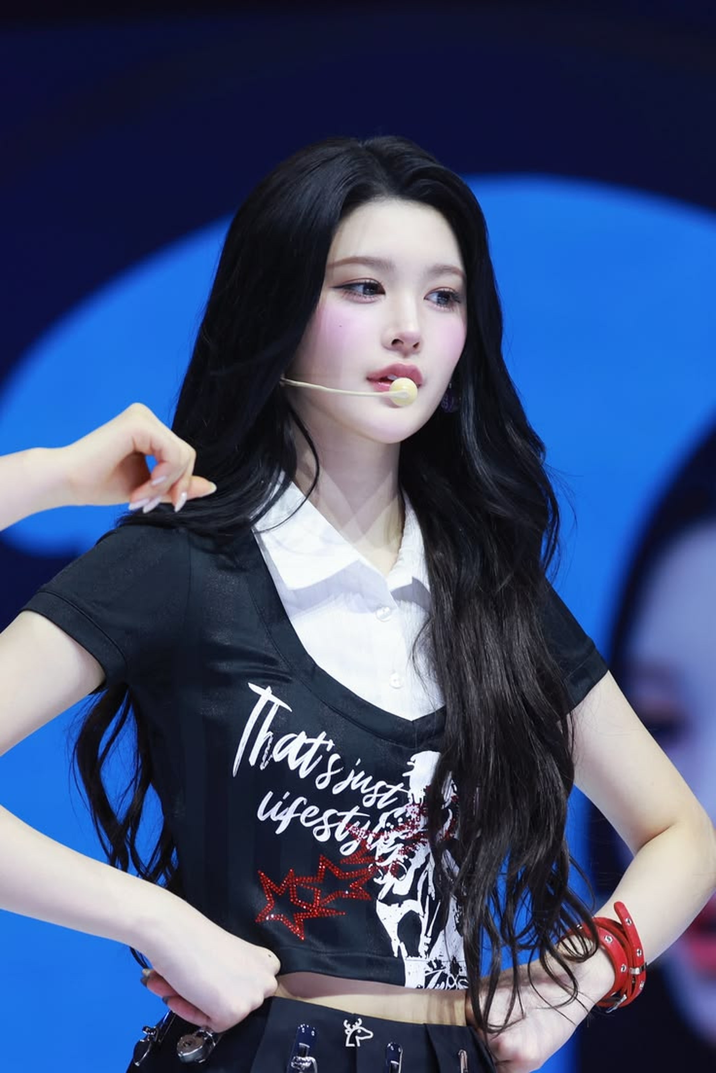에이나