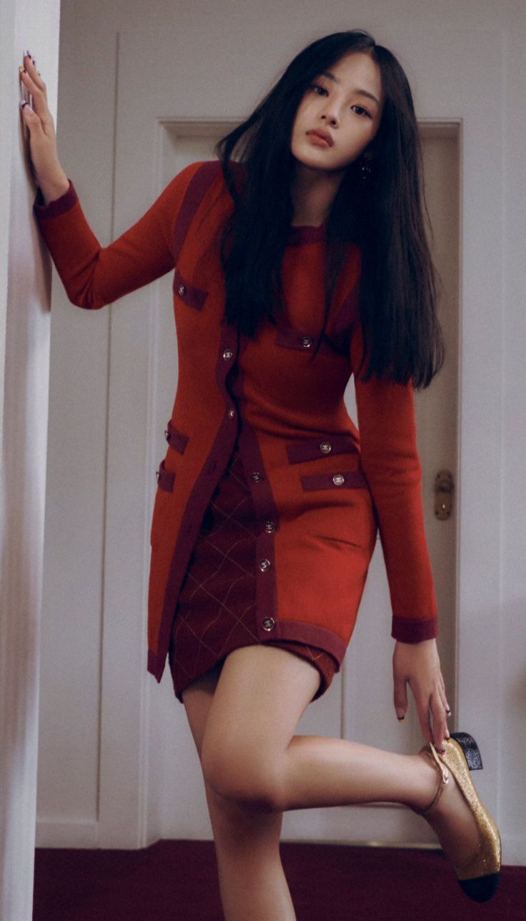 민지 (Minji · NewJeans)